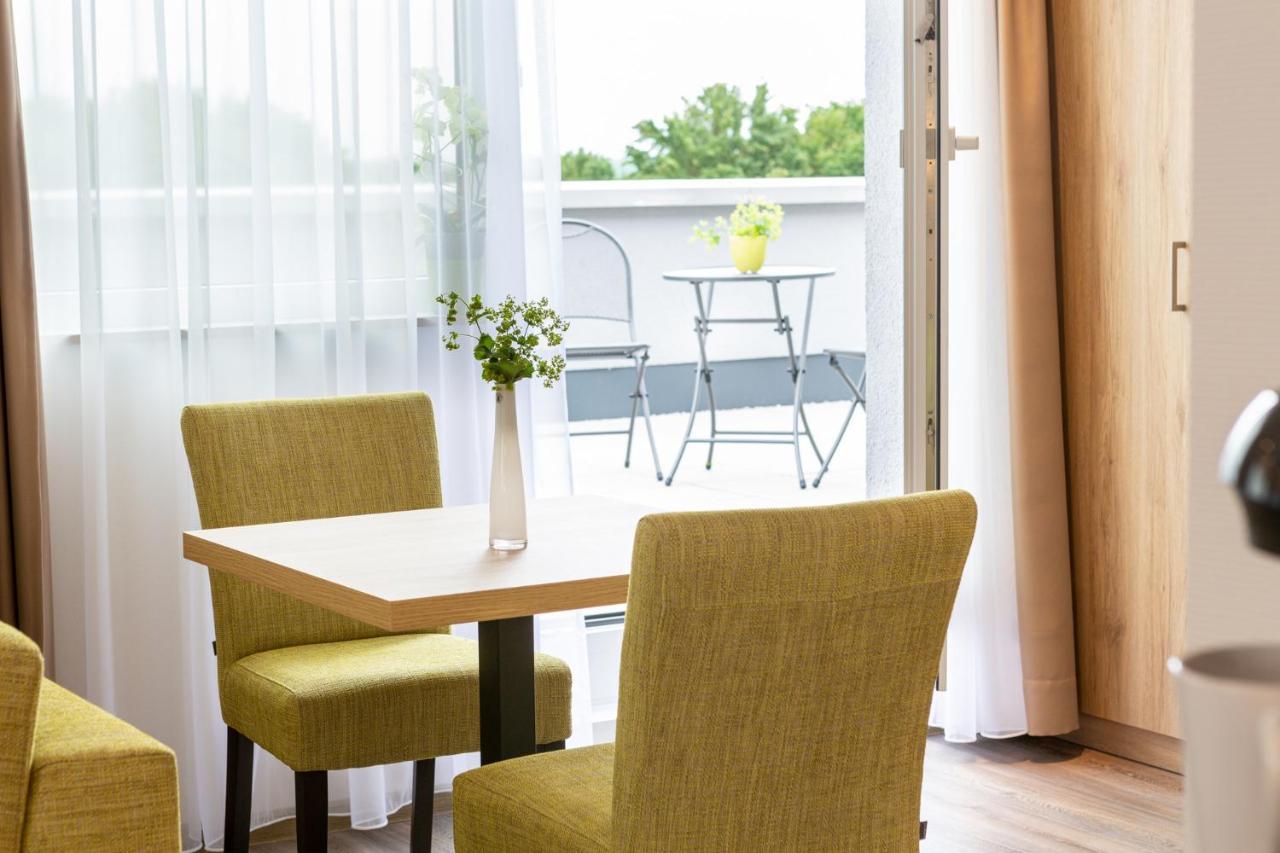 Aparthotel Am Pfaffenstein Klein-Winternheim 외부 사진